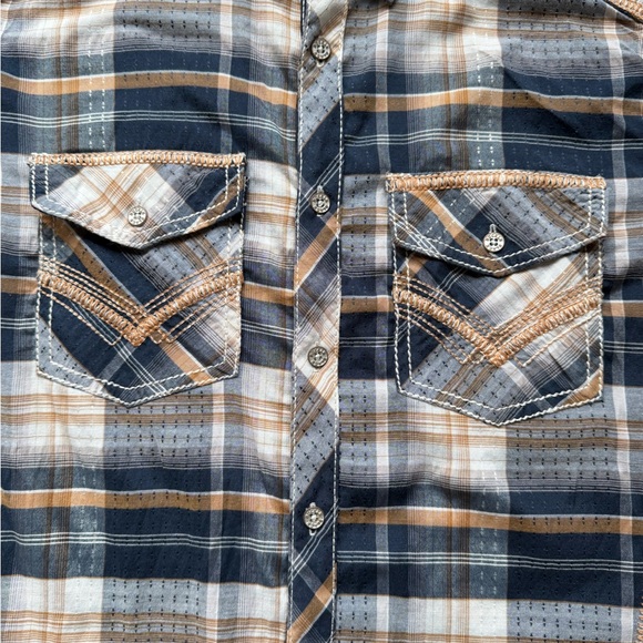 Buckle Black Men's Navy, Tan & White Plaid Button-Up Long Sleeve Shirt Small - Picture 3 of 9